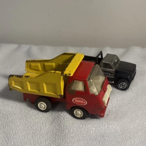 Vintage Diecast Tonka Mini Red And Yellow Dump Truck 70’s 5” Long W/ black truck