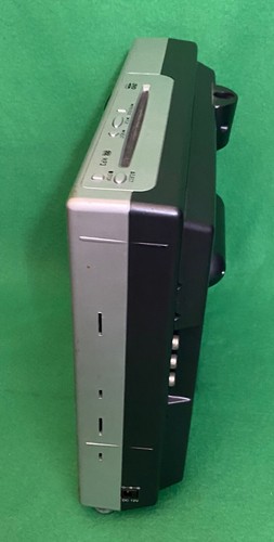 Audiovox 12" Portable LCD Color TV/Monitor Model D1210__BROKEN__PLEASE READ!!! - Picture 3 of 9