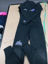 Wavelength Aqua Bloc Full Body 3 X 2 MM Wetsuit 27" Inseam up to 33" waist