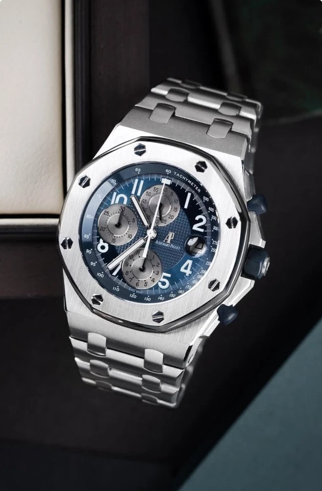 AP Royal Oak Offshore Cronógrafo 25721ST.OO.1000ST.05 'Beast' Eléctrico Azul Ara Foto 2 de 2