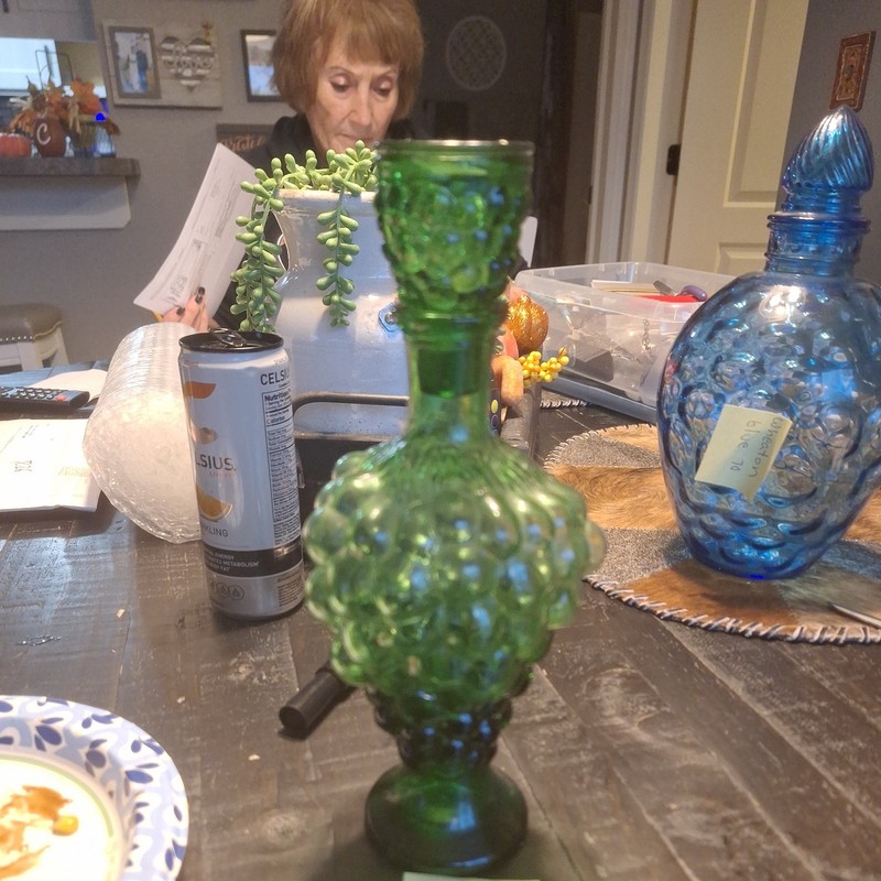 Vintage Italian Wine Decanter Vase Emerald Green Grapes w/ Thick Shot Glass Top