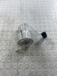 22-25 YAMAHA MT-07 R7 XSR700 YZF FUEL PUMP GAS PETROL UNIT 1WS-13907-10 OEM