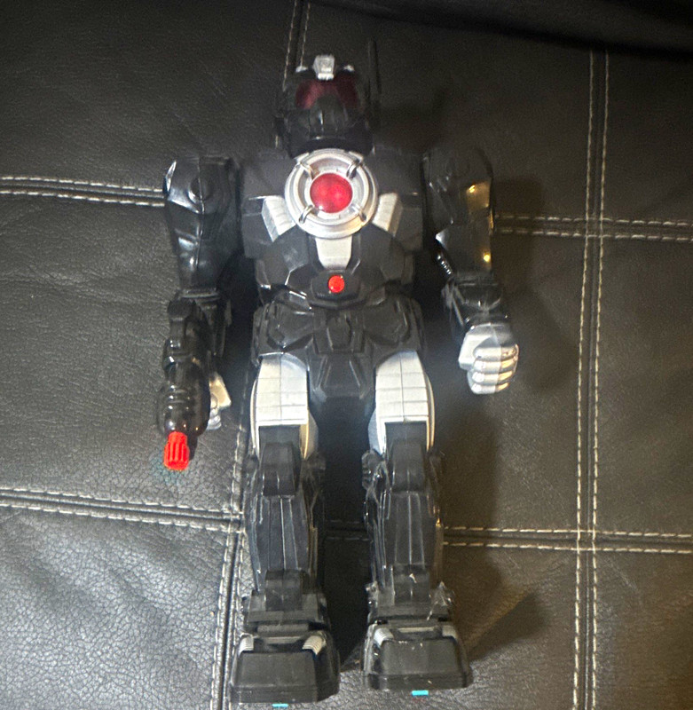 Black & Silver Robot Action Figure w/ Red Chest Light Ages 4-10