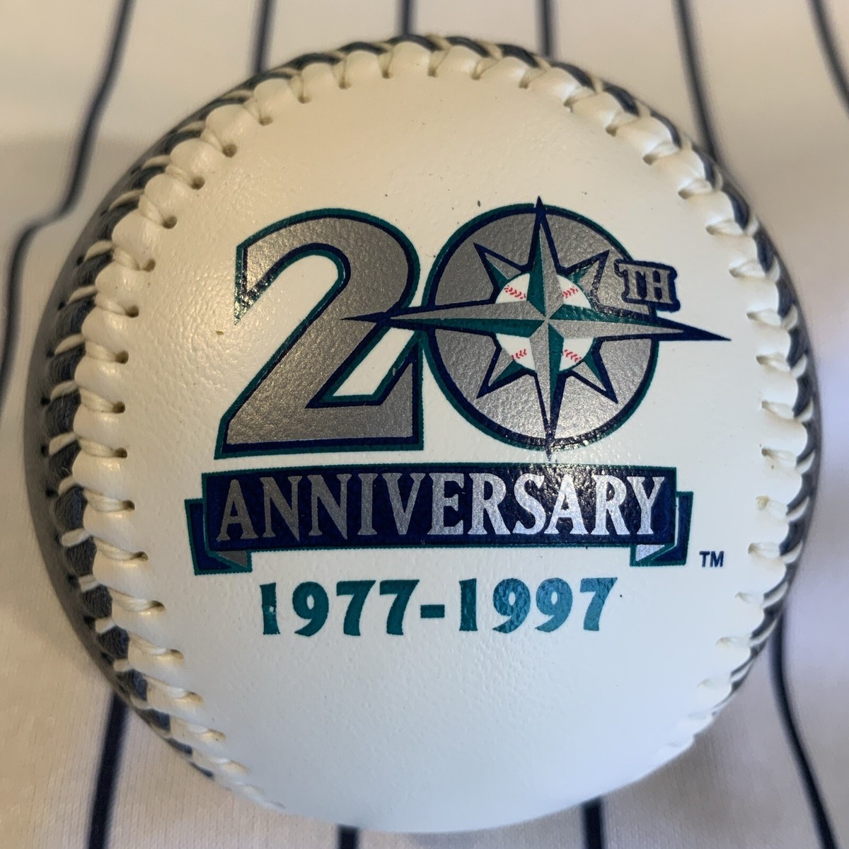 MARINERS 記念ボール Seattle Mariners 20th Anniversary 1977-97 Fotoball Souvenir