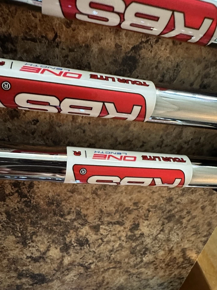 Juego de hierros Cobra Darkspeed One Length 5-PW GW KBS Tour Stiff Flex diestro apenas usado Foto 3 de 4