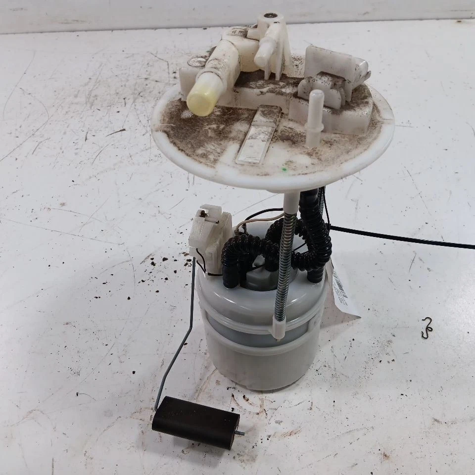 Установленный бак топливного насоса в сборе 2,4 л подходит для Jeep Renegade 15–21 годов выпуска - Изображение 2 из 4