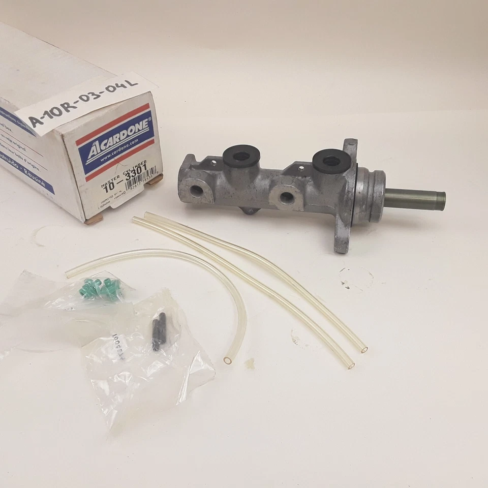 Cilindro maestro de freno para Dodge Caravan, Chrysler Town & Country 2005 2006 2007 Foto 2 de 4