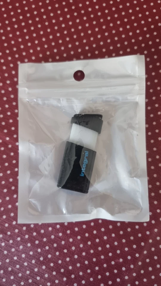 CHIAVETTA Integral 512 GB USB 3.0 Flash Drive Pulse Black - Immagine 3 di 4