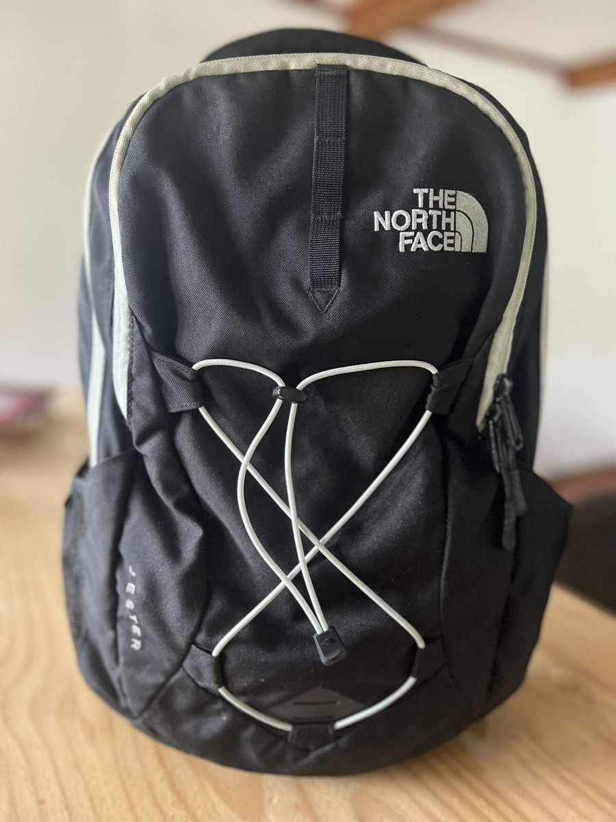 THE NORTH FACE JESTER ブラックリュック THE NORTH FACE ザ ノースフェイス JESTER ジェスター バック