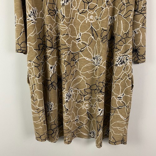 Dear Scarlett Floral Shift Dress Size 2X Tan White Black 3/4 Sleeves Stretch - Picture 3 of 10