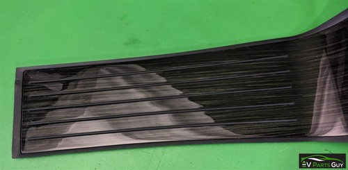 Tesla Modelo S 2012-2016 CONSOLA ACABADO PISO YATE - MADERA DE HAYA - 1023170-05-C - Imagen 2 de 4