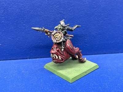 Nachtgoblin Boss / Warboss auf Giant Cave Squig der Orks & Goblins METALL BEMALT