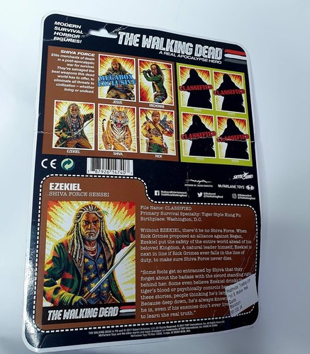 Figura de Ezequiel de 5" de The Walking Dead sin abrir con armas McFarlane... - Imagen 4 de 6
