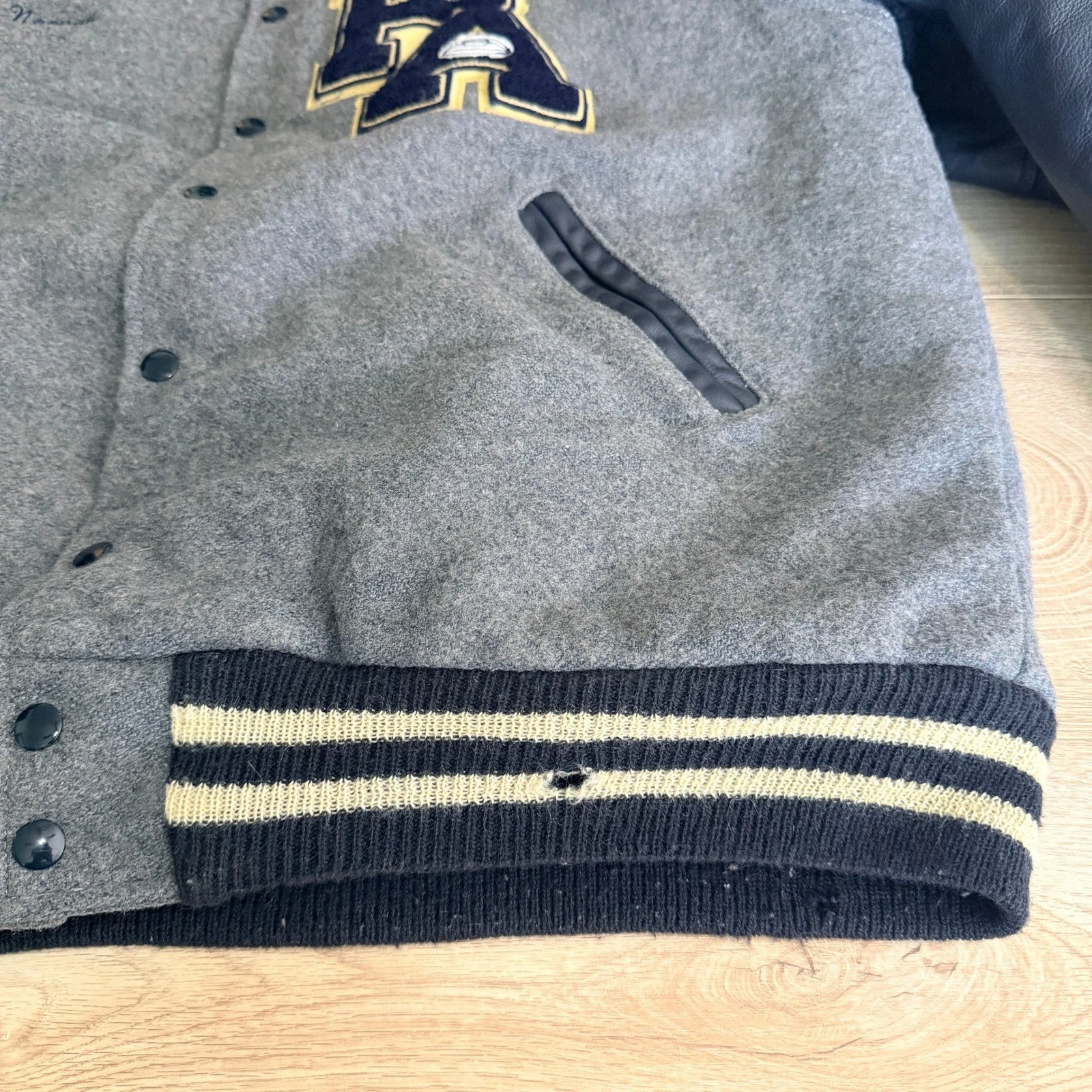 Vintage Neff Varsity Letterman Jacket Mens 3XL Leather Wool Chenille Bruins read - product detail image 11