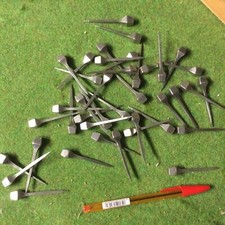 Lot 40 Ancien Clou Tete Carré metal fer a cheval Maréchal Charpentier Porte 65mm