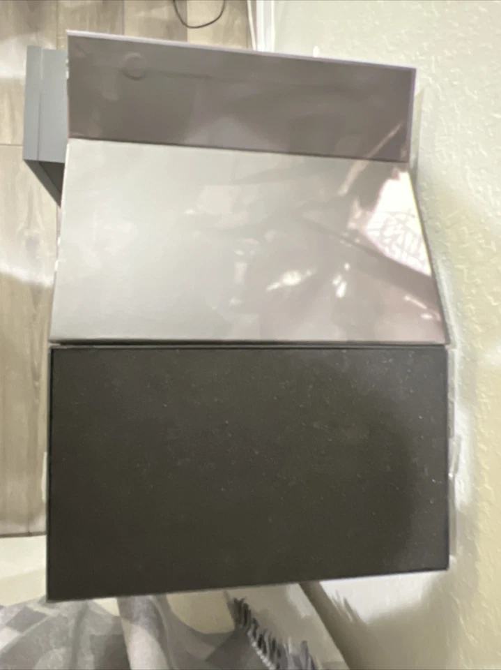 Resident Evil Degeneration Clair Redfield 16th Scale Figure - Image 2 of 4