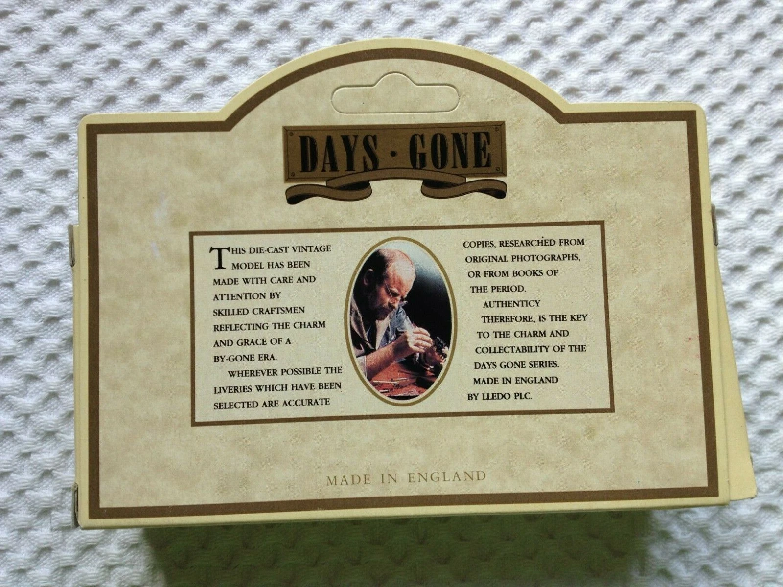 Picture 5 of 9