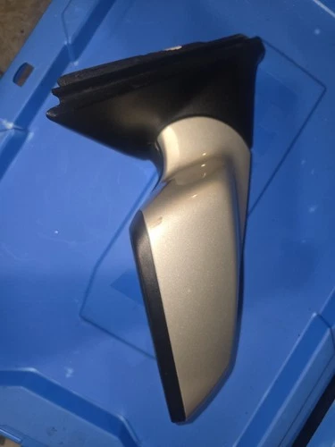 2014-2016 Buick LaCrosse Right Mirror w/ Turn Signal OEM (Used)