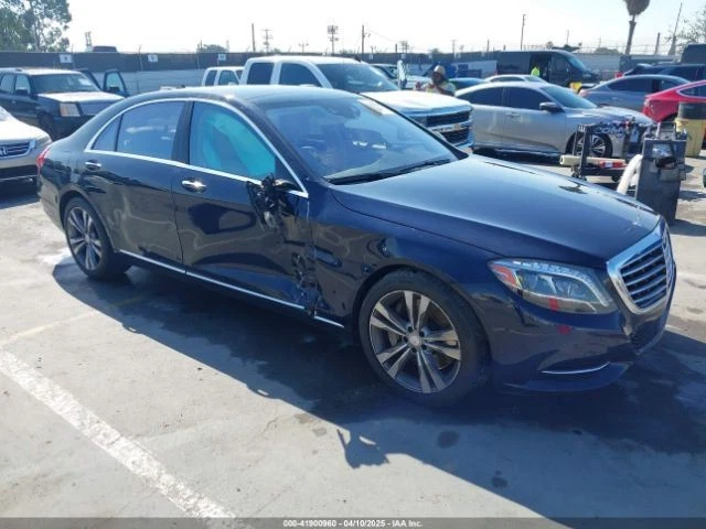 MONTAJE DEPÓSITO LAVADORA MERCEDES-BENZ S550 2014-2020 Foto 2 de 4