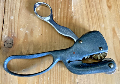 Vintage 50's THE FLORIAN PINKER Sewing Pinking Shears Plantsville Conn USA