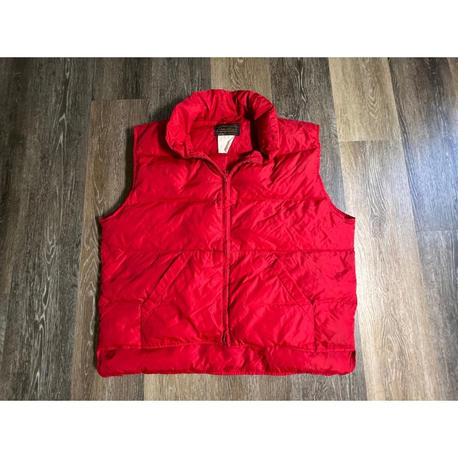 Eddie Bauer Puffer Vest Mens XL Red Excellent Vintage Goose Down Full Zip 363
Opens in a new window
