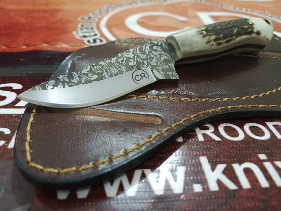 CUCHILLO VAQUERO DE CAZA PERSONALIZADO FORJADO A MANO CON MANGO Y FUNDA DE CIERVO Foto 2 de 4