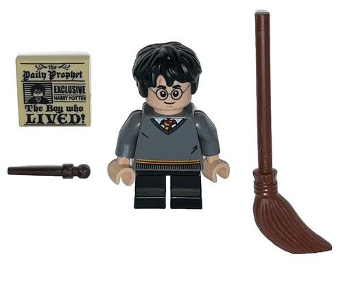 ✅ LEGO Harry Potter hp150 Minifigure + Wand, Broomstick, Newspaper NEW Minifig