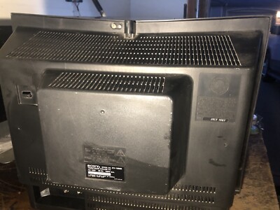 VTG Sony Trinitron KV-1996R Color Gaming CRT/ TV W/ SNES Super