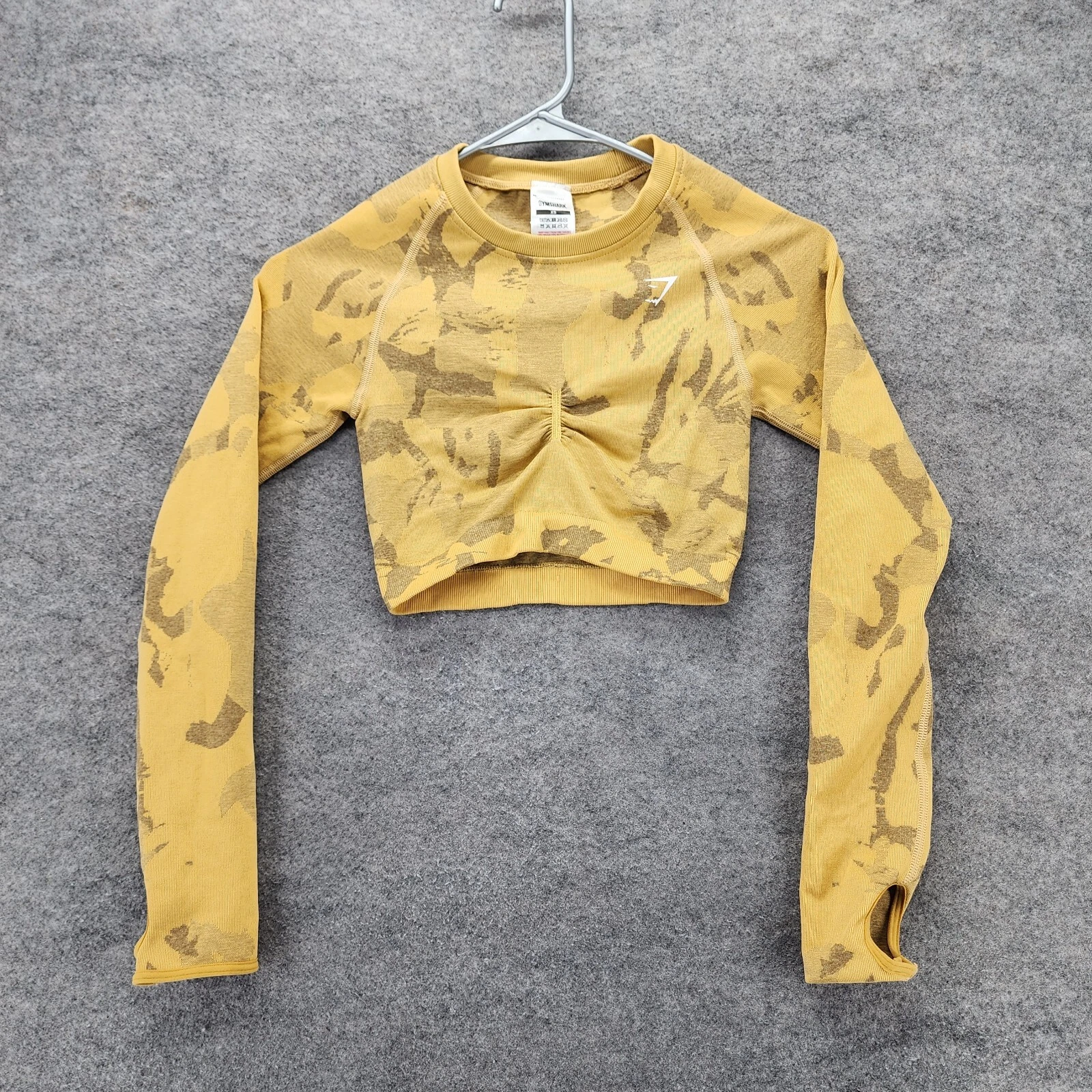 gymshark camo crop long sleeve shirt