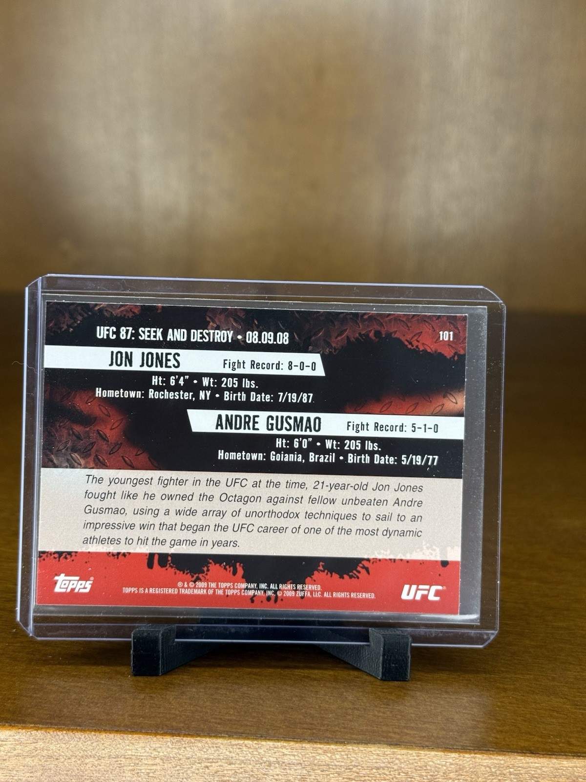 2009 Topps UFC Round 2 UFC Debut Jon Jones, Andre Gusmao #101 (RC) view 2