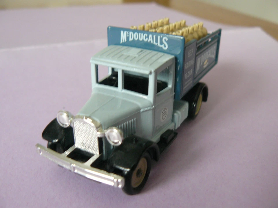VOITURE LLEDO- DAYS GONE- DG20- MC DOUGALL'S -1934 - CAMION PLATEAU FORD- - Photo 2/3