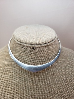 MCM Ronald Hayes Pearson Sterlingsilber handgehämmert Halsband V-förmige Halskette