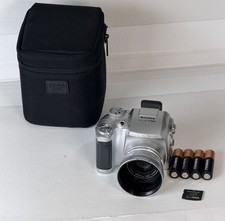 Fujifilm FinePix S3000 3.2MP Digital Camera W/ Batteries, XD Card - Tested