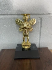 5 1/2" Tall Knowledge Bee Trophy (Please look at all pictures!)