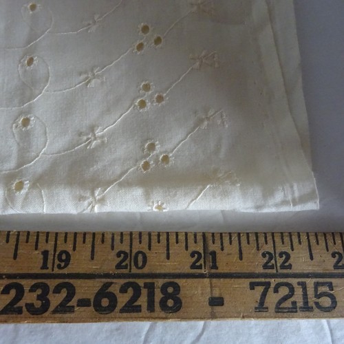 Lot of Eyelet Fabric 4 Pieces each 44" yard for 3 2/3 yds total Cotton - Picture 6 of 13