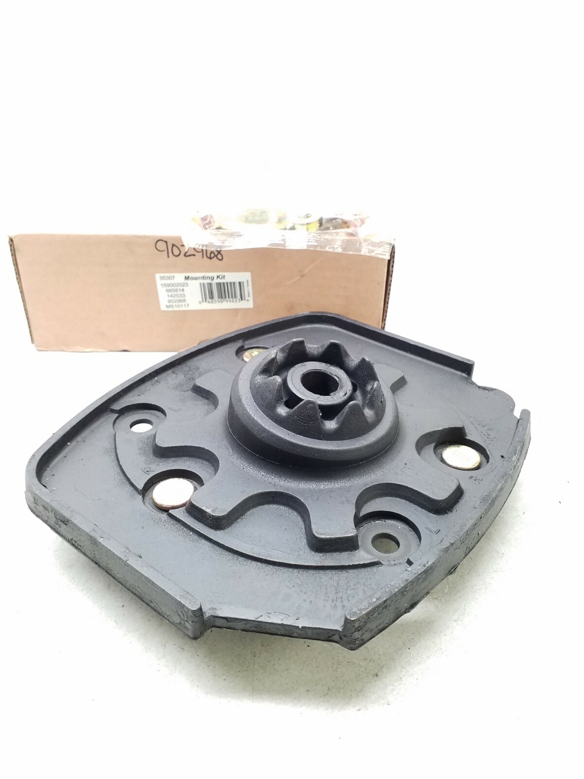 902968 Automotive Suspension Strut Mounting Kit Mount Kit  