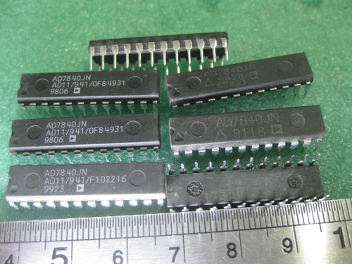 1 pieza/5 pieza/10 pieza AD7840JN LC2MOS completo 14 bits DAC - Imagen 1 de 1