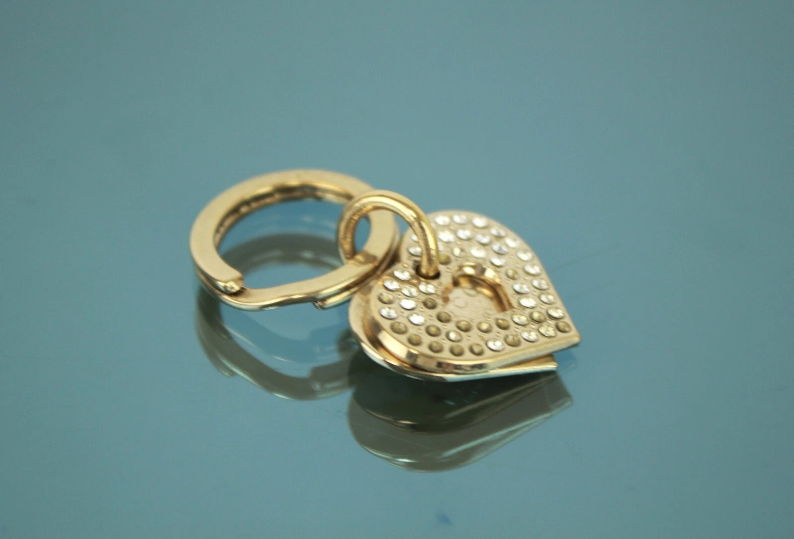 Porte clés porte clés authentique cœur GUCCI laiton or méta strass accessoires d'occasion
