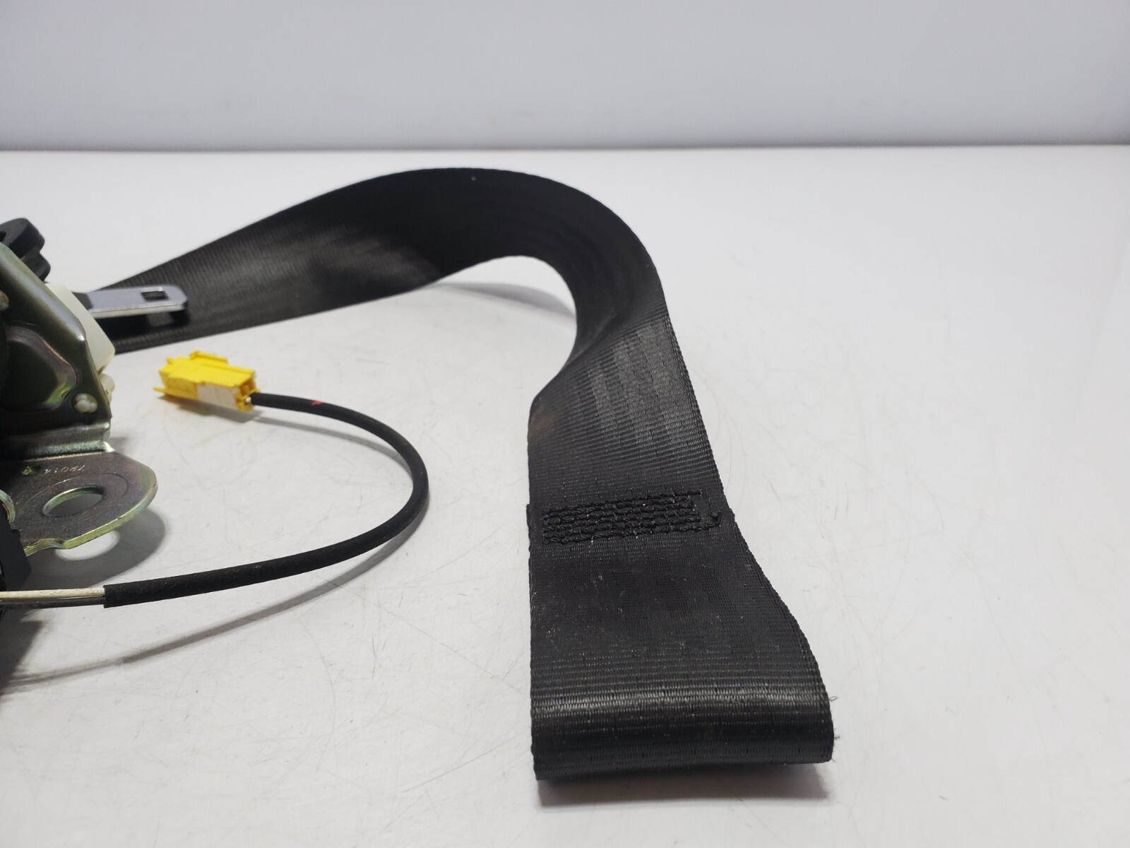 ✅ 08-19 OEM Maserati GT Coupe Front Left Driver Side Seat Belt Retractor Black