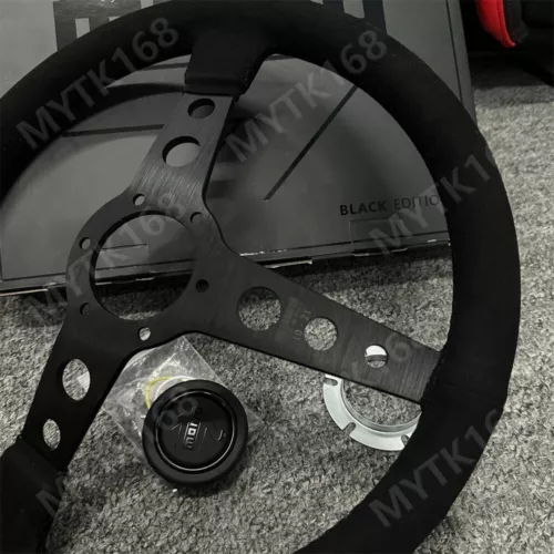 MOMO prototipo P5 Black Edition 350mm 14' Suede Leather Sport Steering Wheel - Foto 3 di 6