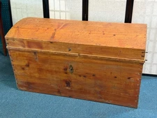 ANTIQUE PINE DOME TOP IMMIGRANT SEA CHEST DOVETAILED Local Pickup North Carolina