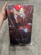 Hot Toys Iron Man Mark 85 LXXXV 1/6 Scale Avengers: Endgame Collectible