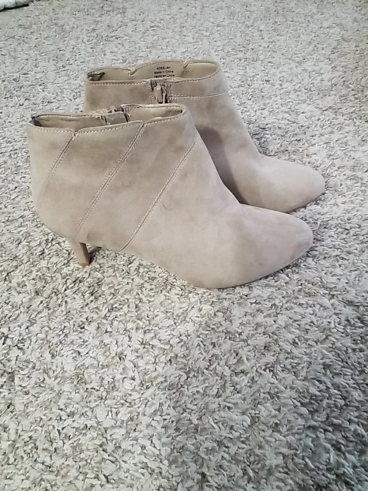 Botines Kelly & Kate Adeelah para mujer color tostado tacón bajo cremallera talla 7,5 Foto 3 de 4