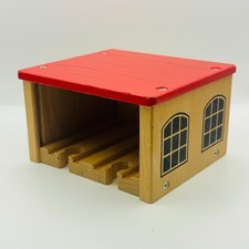 Brio - Wooden Railway ENGINE SHED DEPOT - 33365