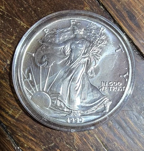 1990 1 oz Silver American Eagle (Brilliant Uncirculated)