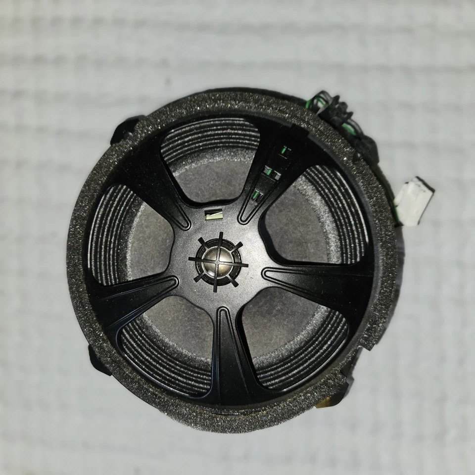 Mark Levinson Speakers Set for 2005 Lexus GX470 - Front Working, front Needs - Image 2 of 4