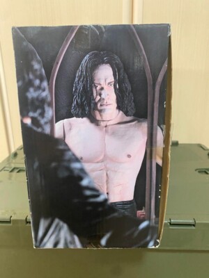 NECA REEL TOYS The Crow 2004 Reflections Eric Draven Action Figure