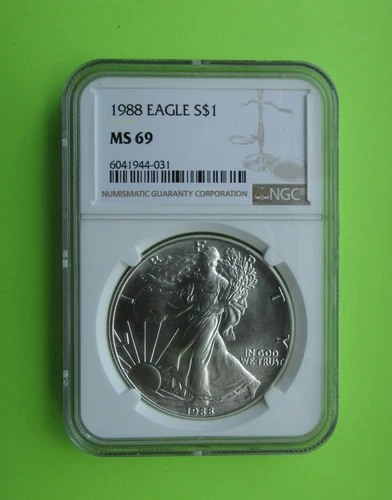 1988 Silver Eagle NGC MS69