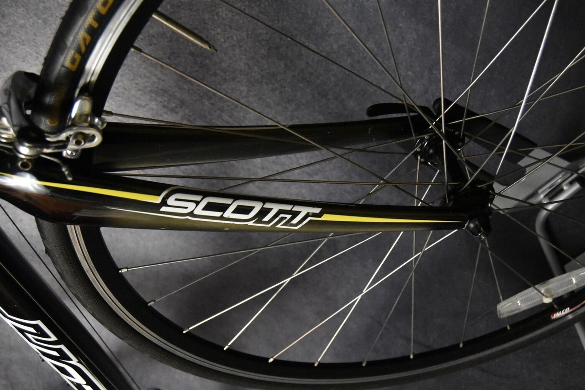 SCOTT SPEEDSTER ROAD BIKE SIZE MEDIUM, 52 CM, 18 SPEED SCOTT SPEEDSTER ROAD BIKE SIZE MEDIUM, 52 CM, 18 SPEED