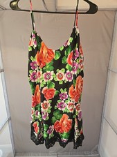 Victorias Secret Gold Label Lingerie Slip Medium Floral Lace